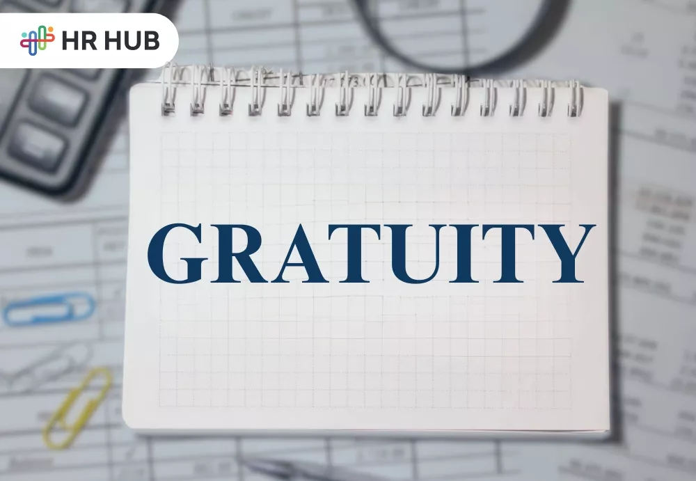 Employee reviewing new 1-year gratuity eligibility rule under India labour laws